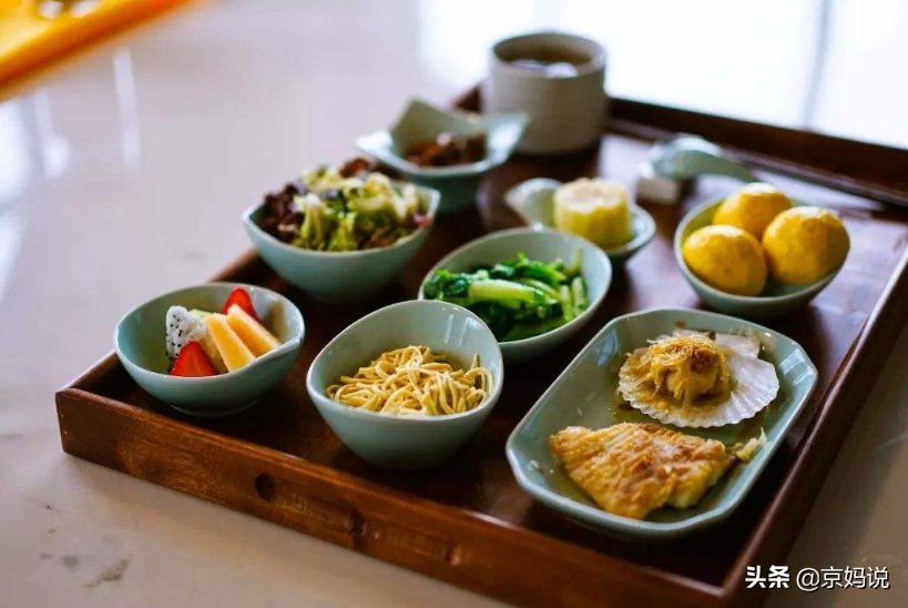 月子里產(chǎn)婦吃什么好？每周的飲食標(biāo)準(zhǔn)，即將坐月子的收藏學(xué)習(xí)！
